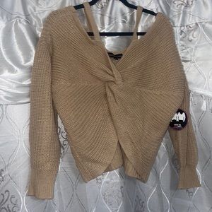 🌷NWT ALMOST FAMOUS knot sweater